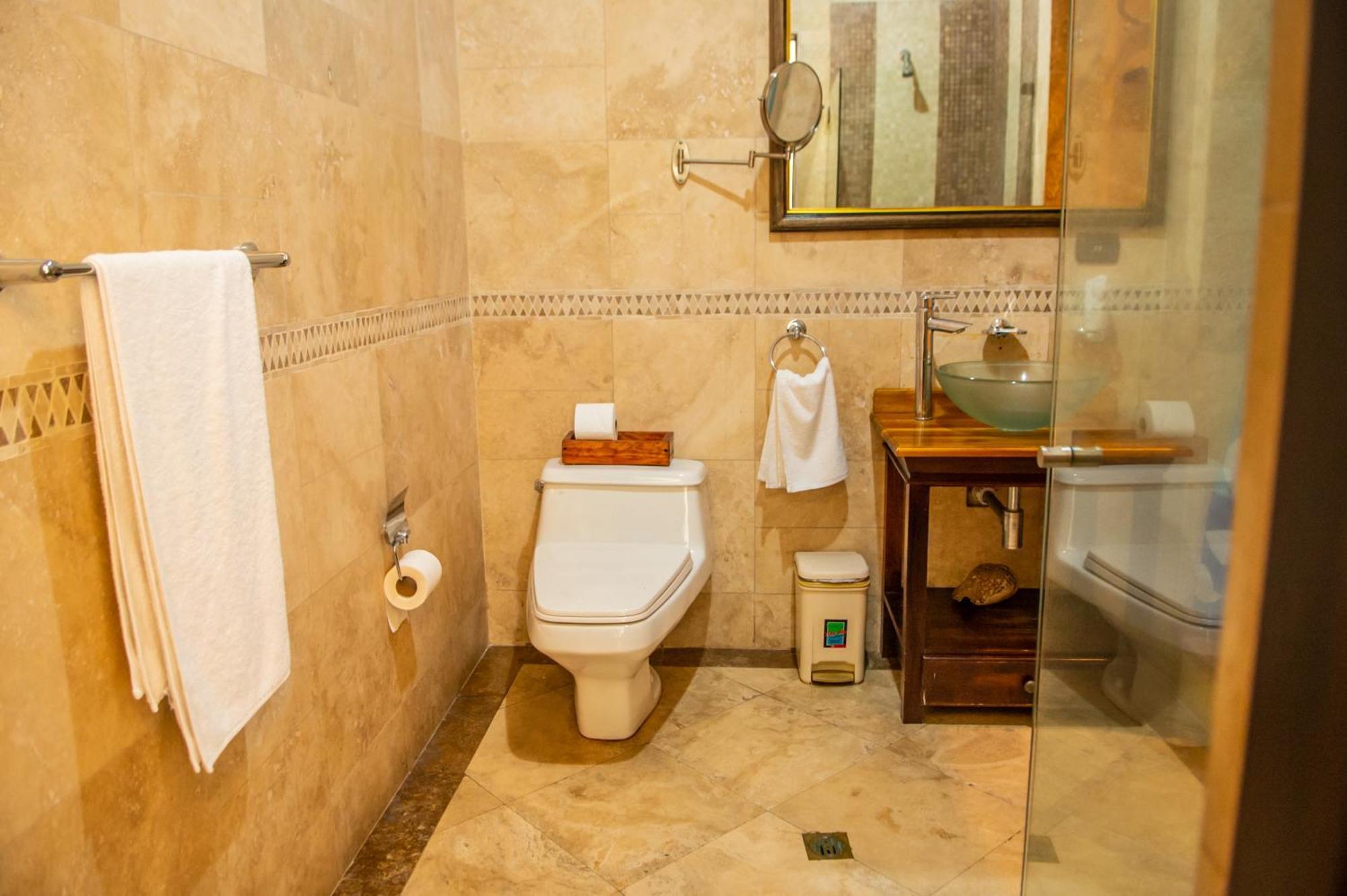 Hotel Majestad San Jose  Luaran gambar