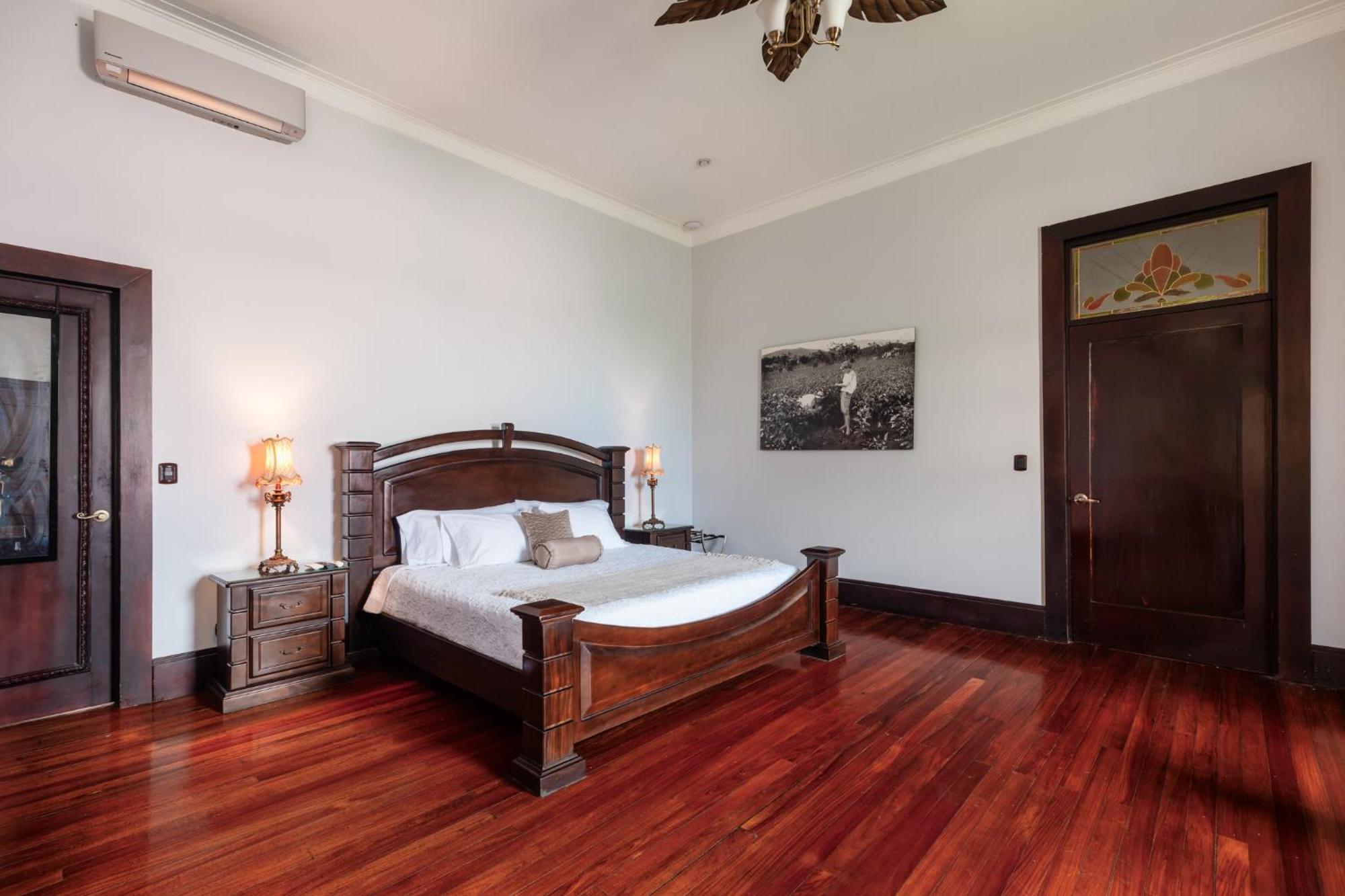 Hotel Majestad San Jose  Luaran gambar