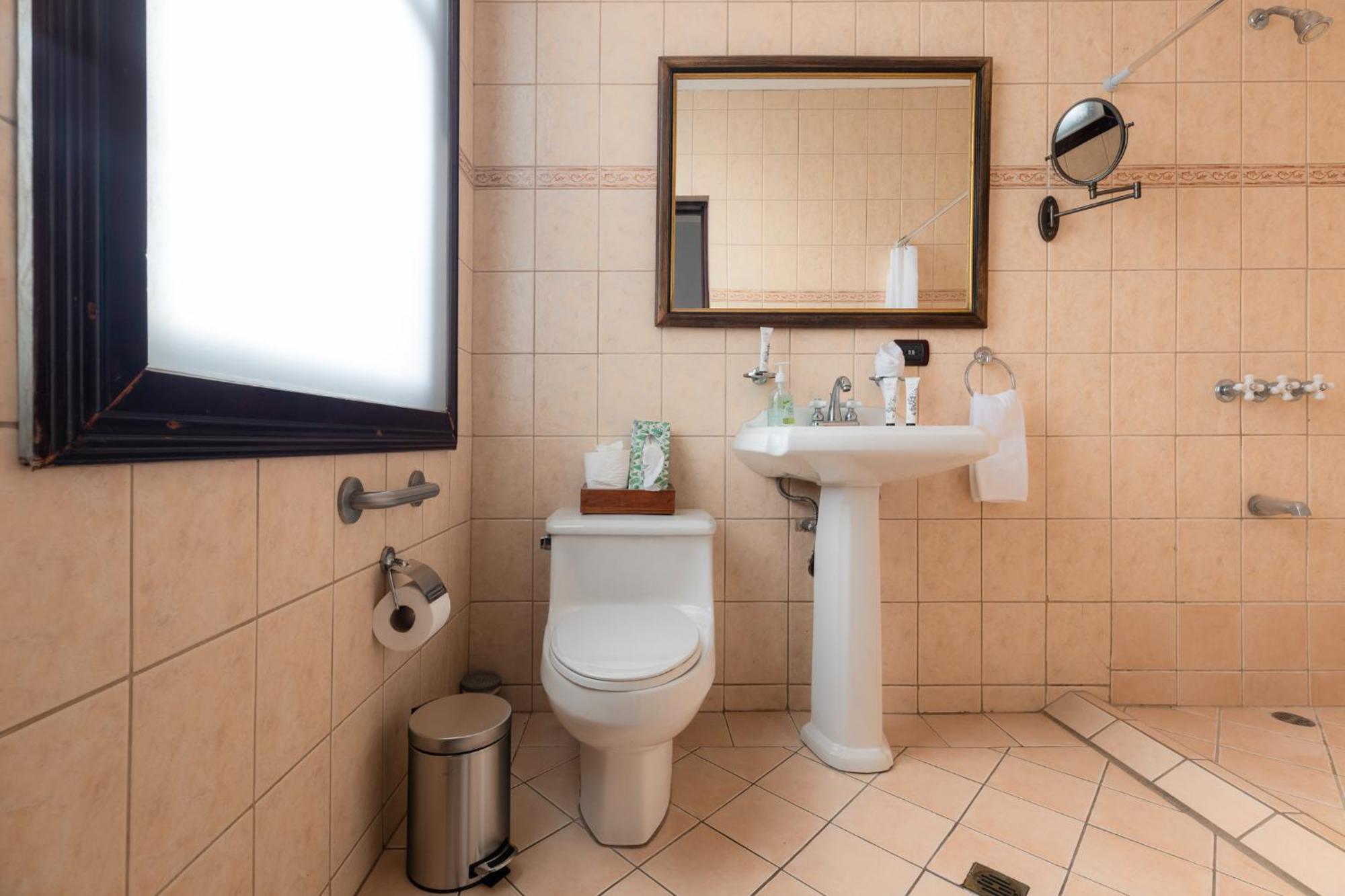 Hotel Majestad San Jose  Luaran gambar