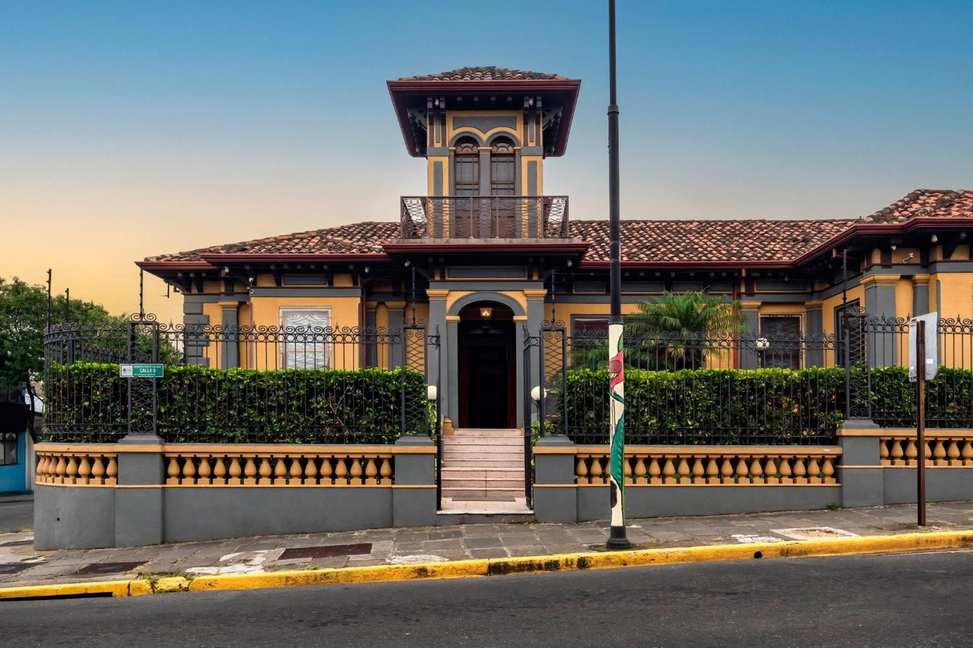 Hotel Majestad San Jose  Luaran gambar